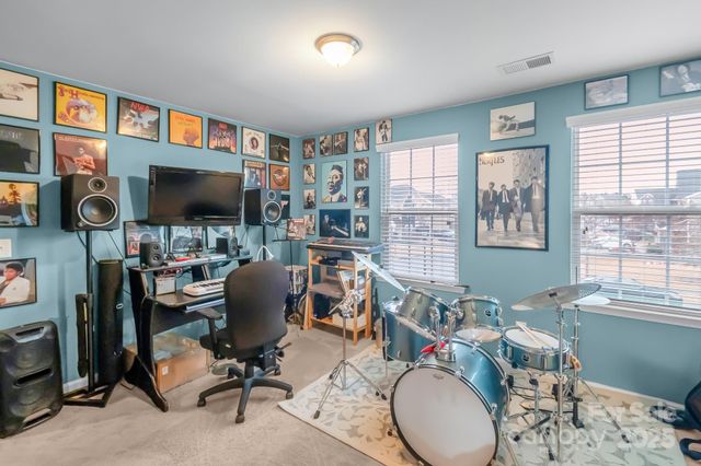 13602 Canterbury Castle Drive, Charlotte, NC 28273