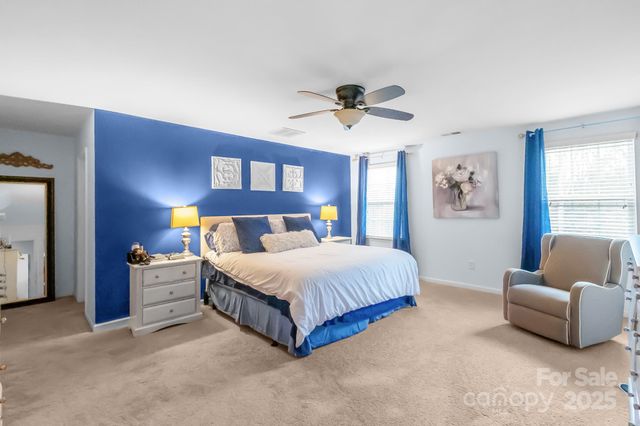 13602 Canterbury Castle Drive, Charlotte, NC 28273