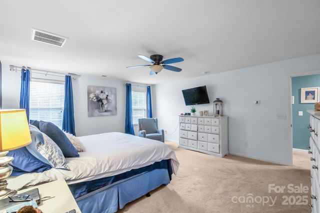 13602 Canterbury Castle Drive, Charlotte, NC 28273