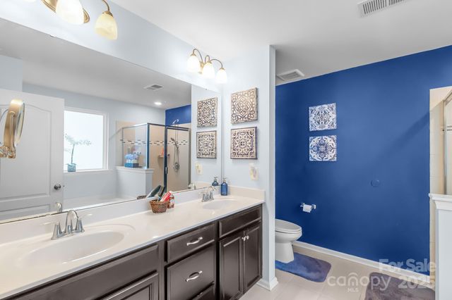 13602 Canterbury Castle Drive, Charlotte, NC 28273