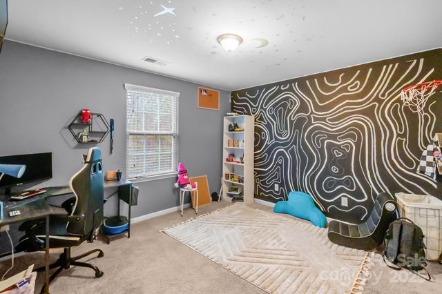 13602 Canterbury Castle Drive, Charlotte, NC 28273