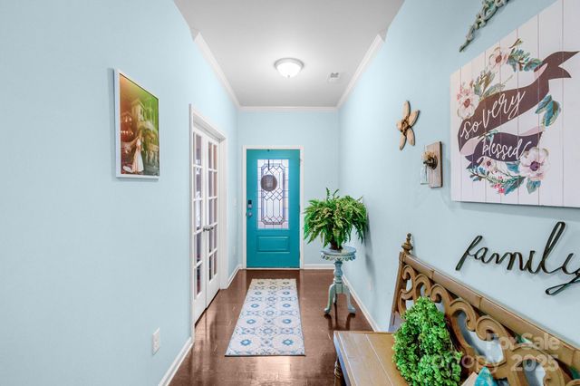 13602 Canterbury Castle Drive, Charlotte, NC 28273