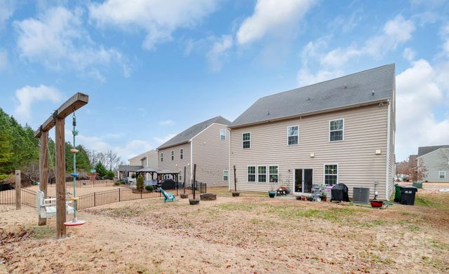 13602 Canterbury Castle Drive, Charlotte, NC 28273