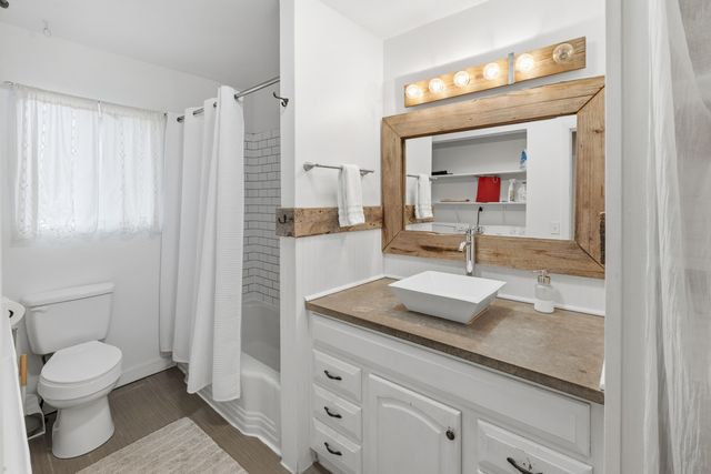 425 SW 12th Street, Redmond, OR 97756