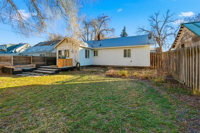 425 SW 12th Street, Redmond, OR 97756