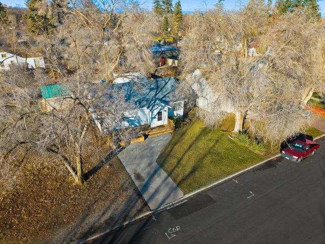 425 SW 12th Street, Redmond, OR 97756