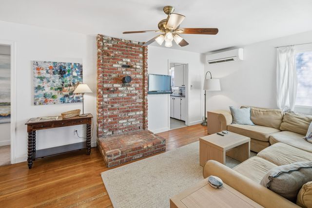 425 SW 12th Street, Redmond, OR 97756