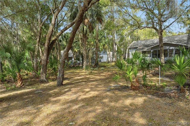 554 W Cherry Laurel Court, Beverly Hills, FL 34465