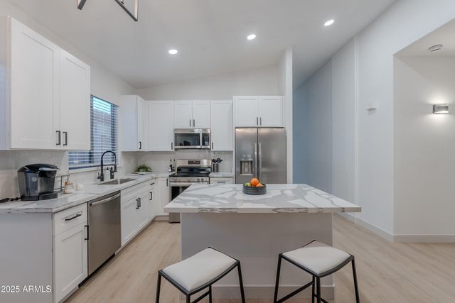 10510 E FLOWER Avenue, Mesa, AZ 85208