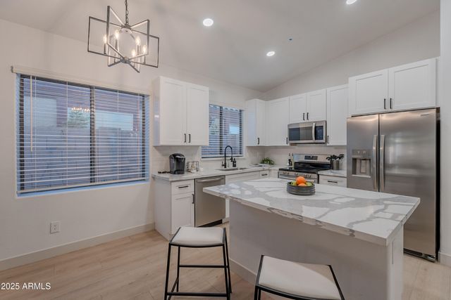 10510 E FLOWER Avenue, Mesa, AZ 85208