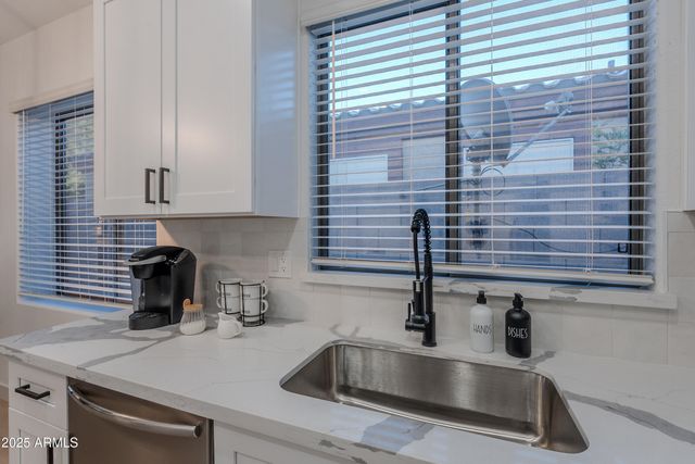 10510 E FLOWER Avenue, Mesa, AZ 85208