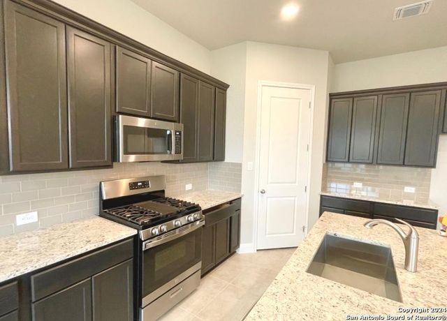 104 Cheslyn, Boerne, TX 78006