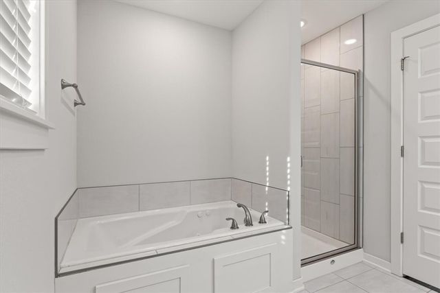 331 W Taverner Xing, Farmington, AR 72730