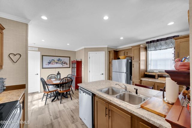 19 Otter Place, Whiting, NJ 08759