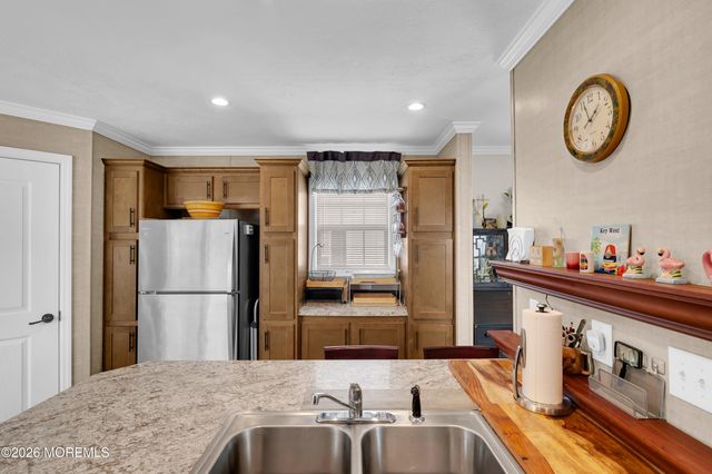 19 Otter Place, Whiting, NJ 08759