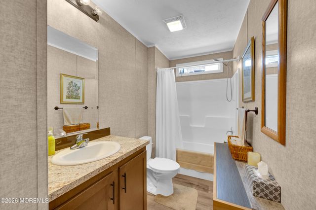 19 Otter Place, Whiting, NJ 08759