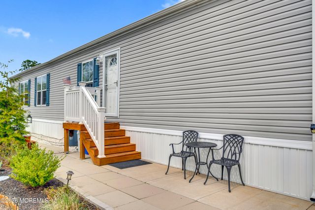 19 Otter Place, Whiting, NJ 08759