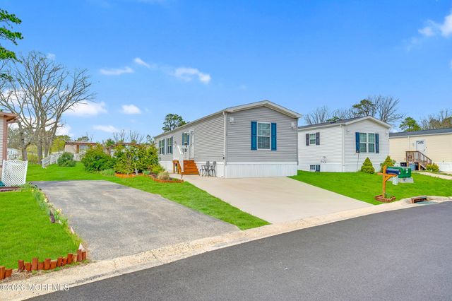 19 Otter Place, Whiting, NJ 08759