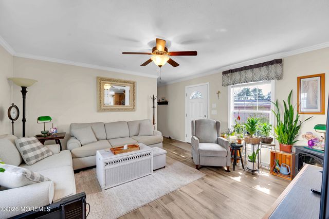 19 Otter Place, Whiting, NJ 08759