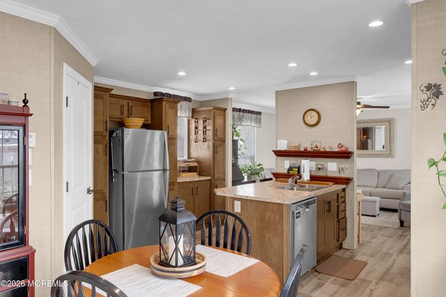 19 Otter Place, Whiting, NJ 08759
