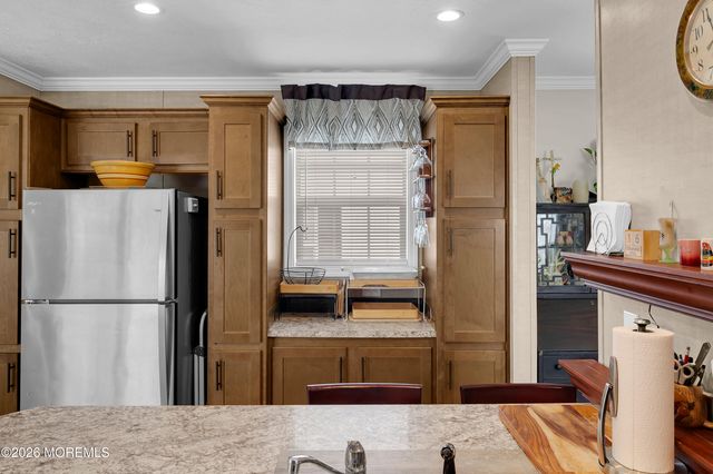 19 Otter Place, Whiting, NJ 08759