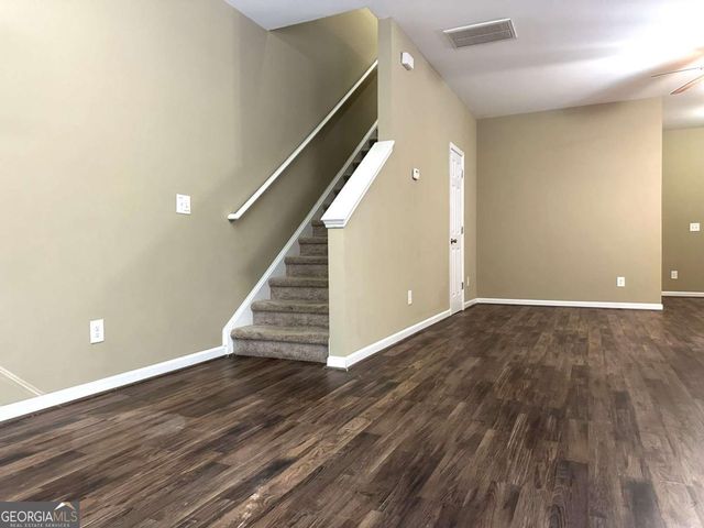 538 Oakside Place, Acworth, GA 30102
