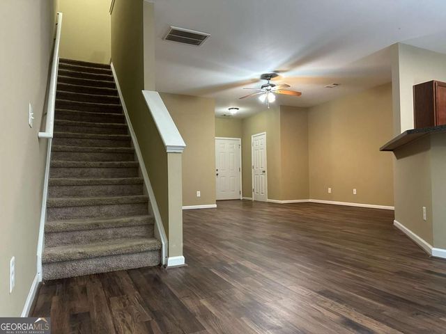 538 Oakside Place, Acworth, GA 30102