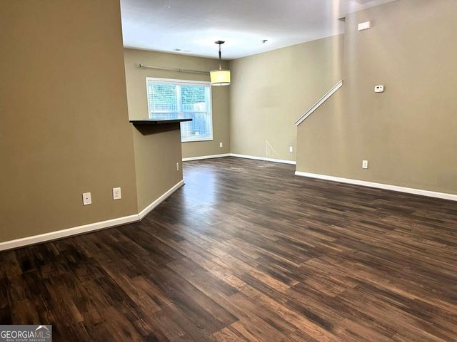 538 Oakside Place, Acworth, GA 30102