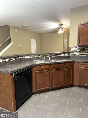 538 Oakside Place, Acworth, GA 30102