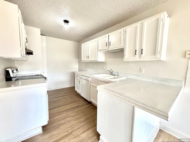 8417 E 7th, Converse, TX 78109
