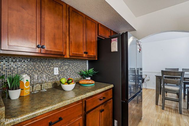 680 Sequeiros Court, El Paso, TX 79932