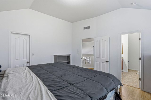 680 Sequeiros Court, El Paso, TX 79932