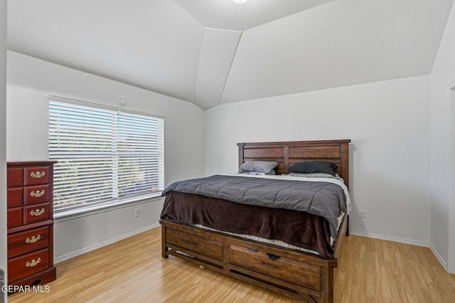 680 Sequeiros Court, El Paso, TX 79932