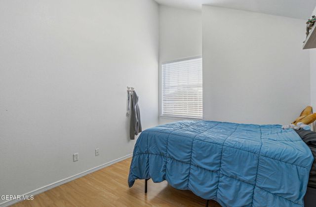 680 Sequeiros Court, El Paso, TX 79932