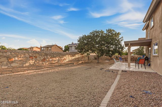 680 Sequeiros Court, El Paso, TX 79932