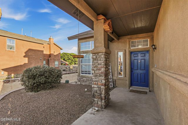 680 Sequeiros Court, El Paso, TX 79932