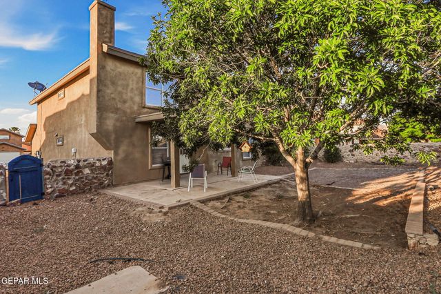 680 Sequeiros Court, El Paso, TX 79932