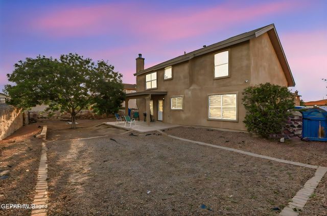 680 Sequeiros Court, El Paso, TX 79932