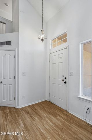 680 Sequeiros Court, El Paso, TX 79932