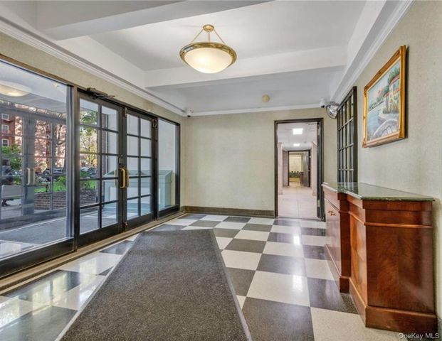 27-04 Parsons Boulevard 2G, Flushing, NY 11354