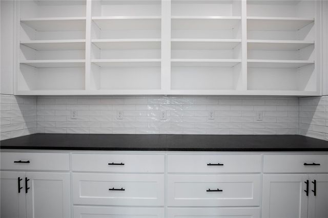 1905 Strong Avenue, Pea Ridge, AR 72751