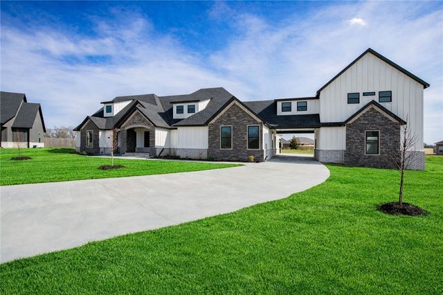 1905 Strong Avenue, Pea Ridge, AR 72751