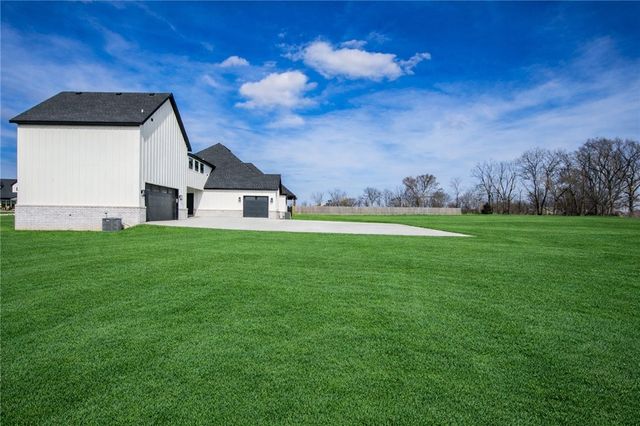 1905 Strong Avenue, Pea Ridge, AR 72751