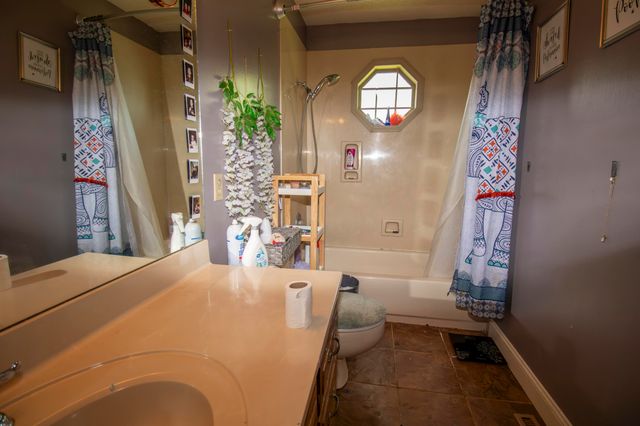 301 North Gregg Road, Nixa, MO 65714