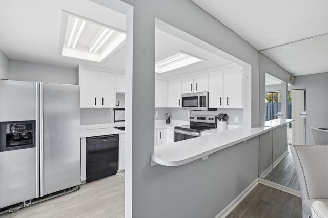 3832 SE Jefferson Street, Stuart, FL 34997