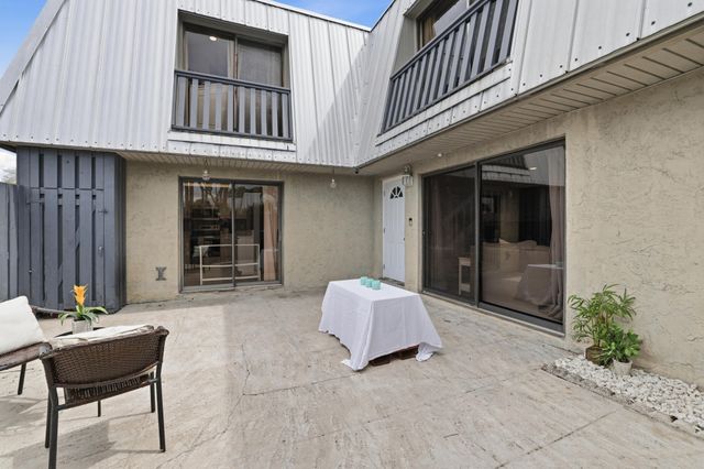 3832 SE Jefferson Street, Stuart, FL 34997