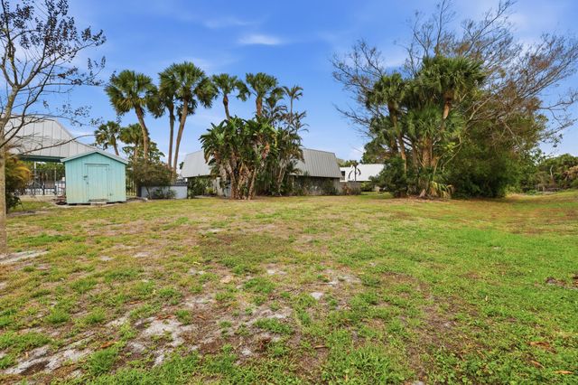 3832 SE Jefferson Street, Stuart, FL 34997