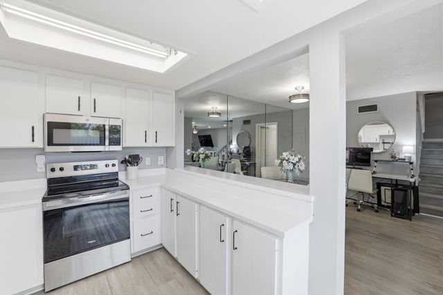 3832 SE Jefferson Street, Stuart, FL 34997