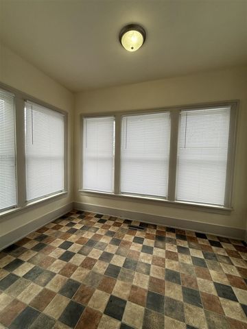611 W North Street, Kalamazoo, MI 49007