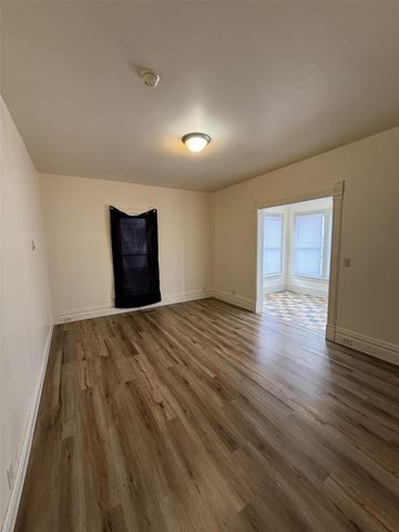 611 W North Street, Kalamazoo, MI 49007